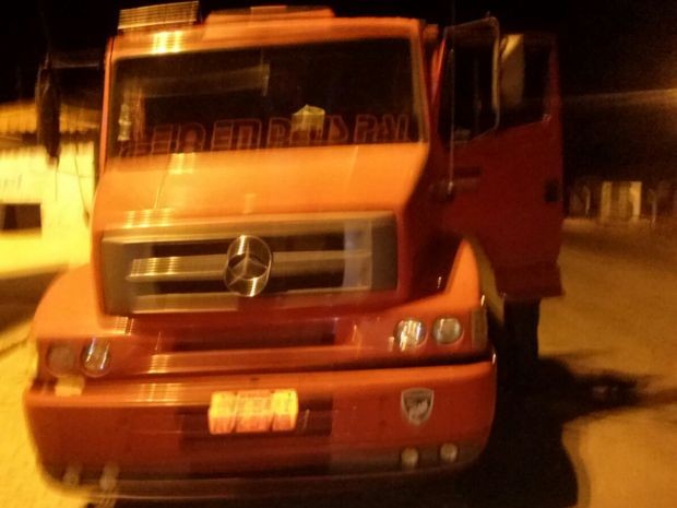 policia_federal_apreende_tonelada_maconha_01_maissertao